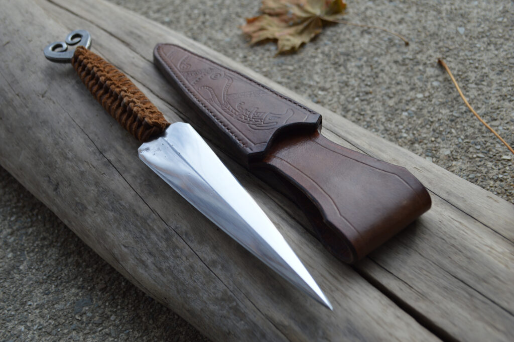 Viking Dagger with Leather Sheath
